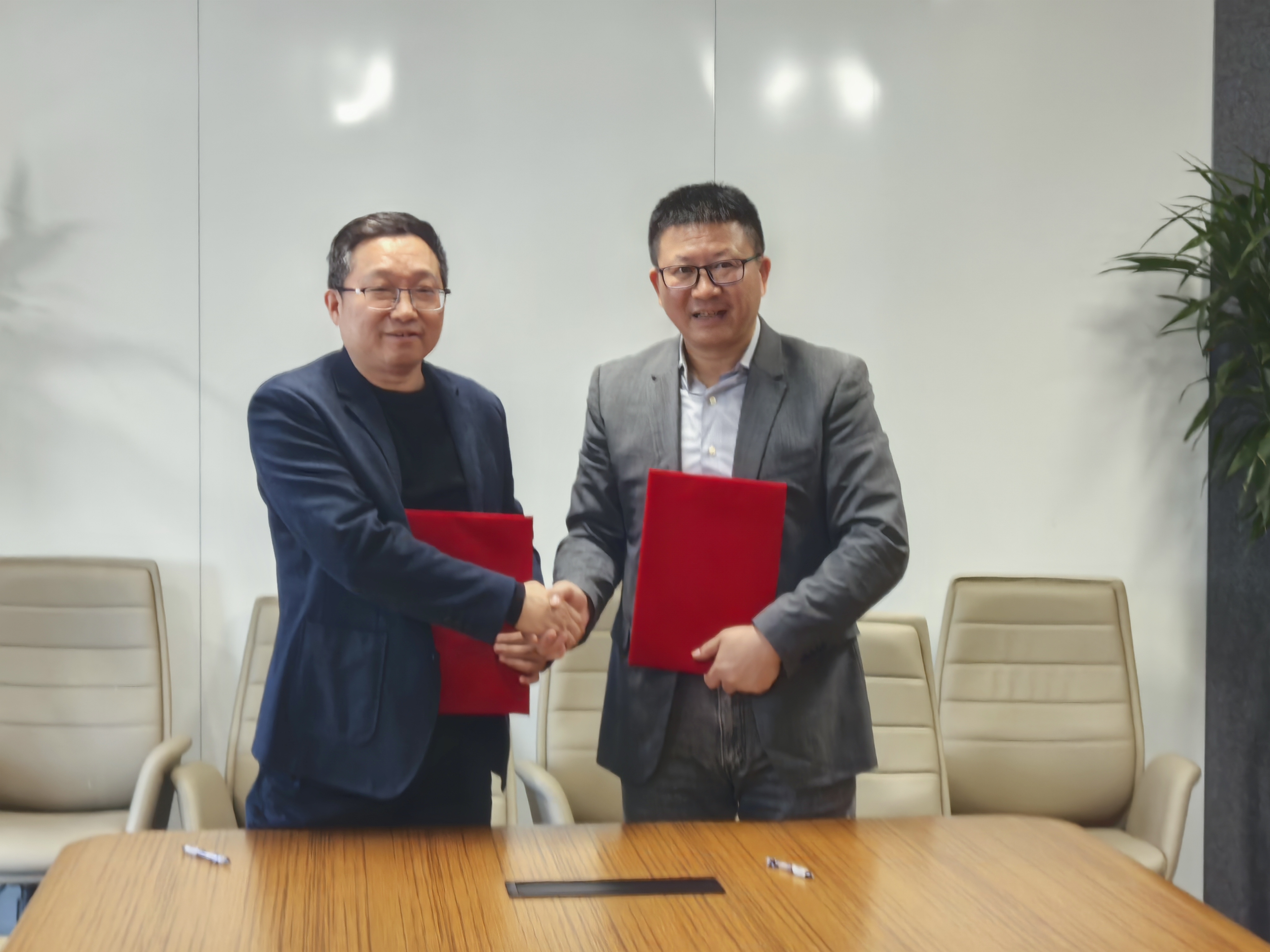 公司与昆仑数智（雄安）签署战略合作意向书，共筑视频安全与智慧能源新生态